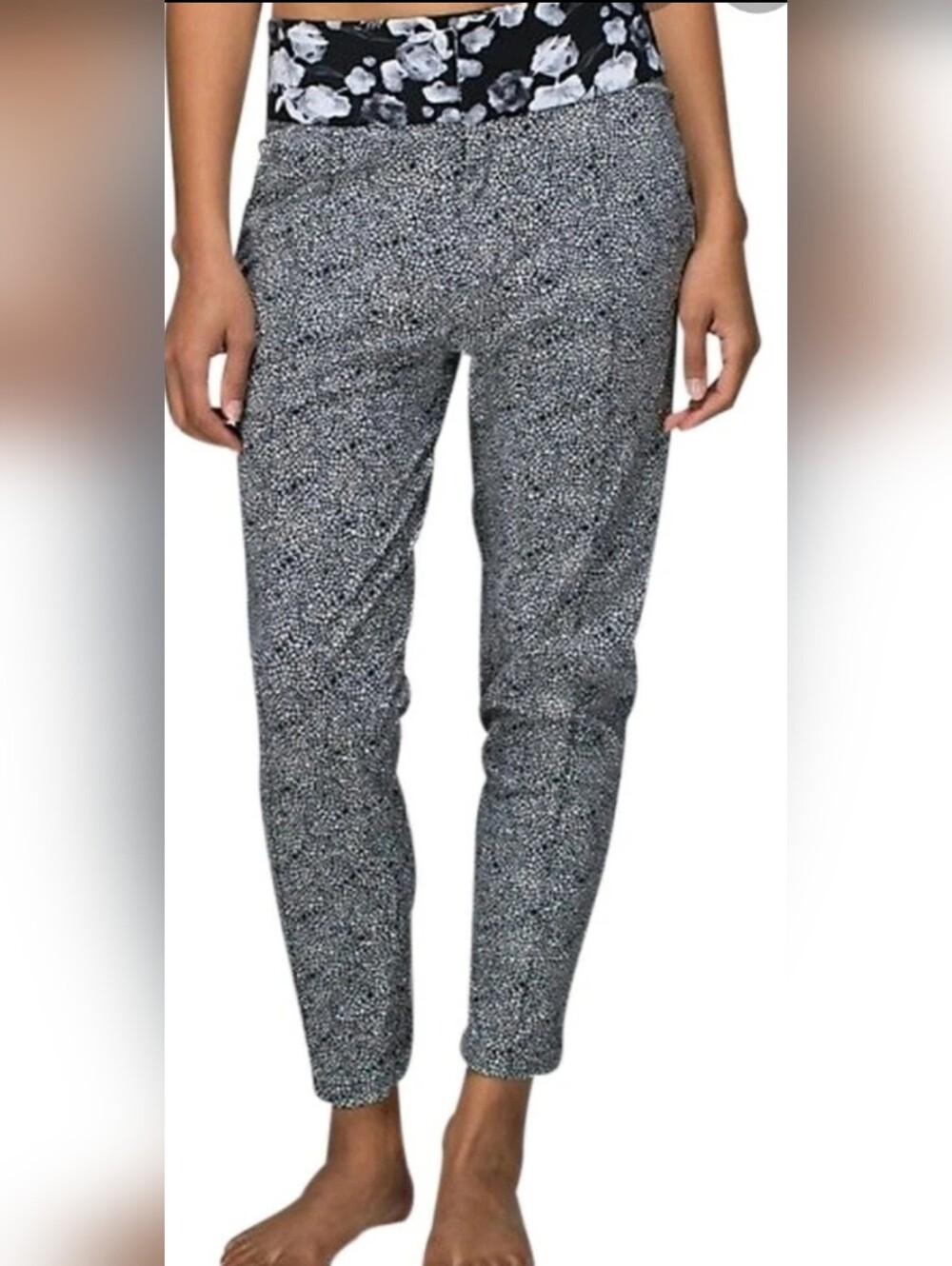 Lululemon Departure Floral Crop Joggers Leggings Black White Yoga Pants W Size 6